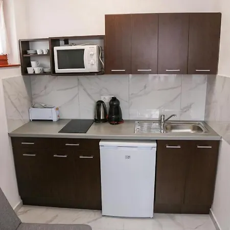 Familia Apartmanhaz Шарвар Екстер'єр фото