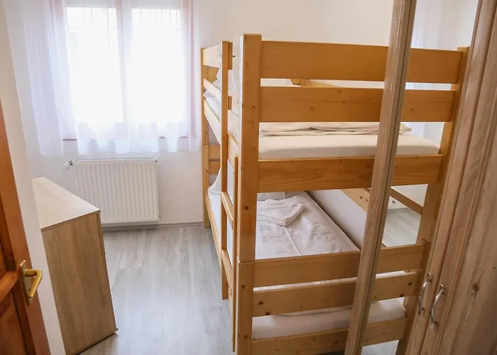 Família Apartmanház